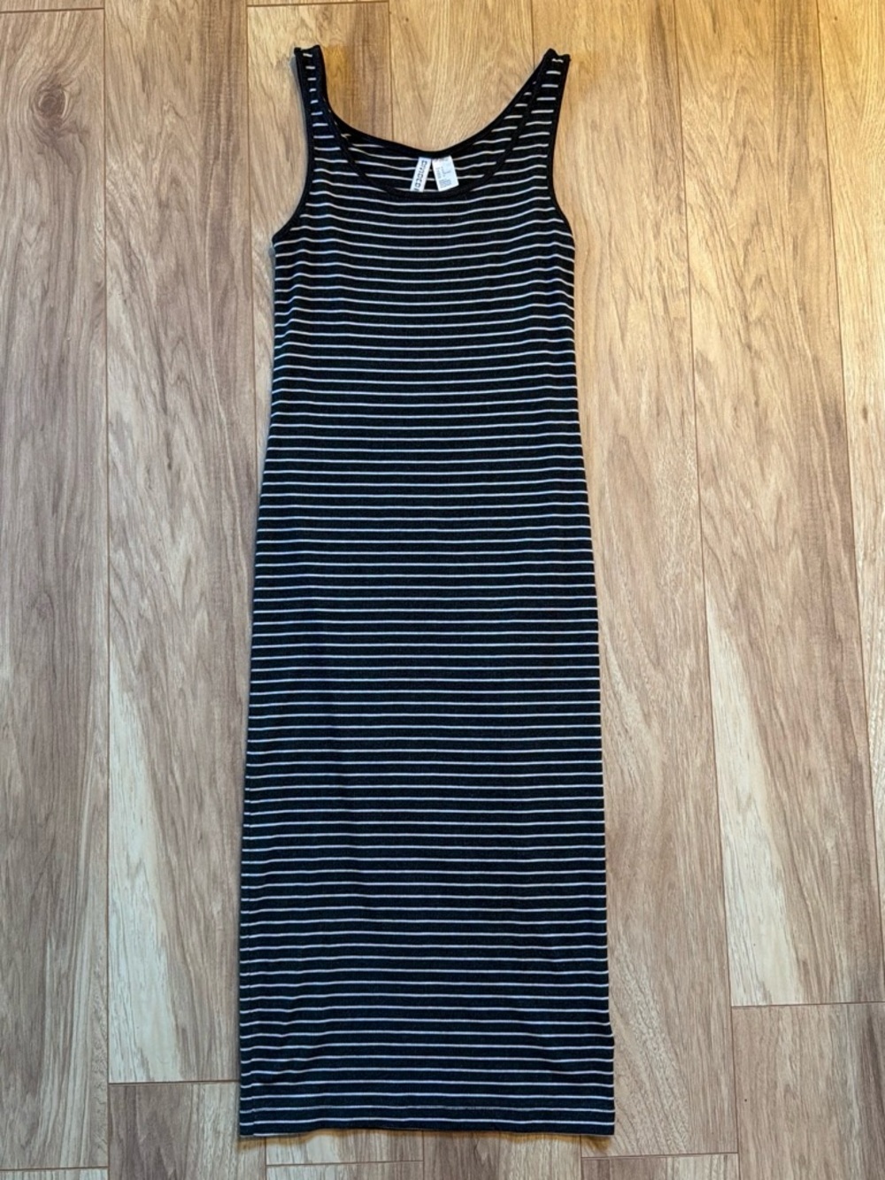H&M navy blue and white bodycon stretch maxi dress